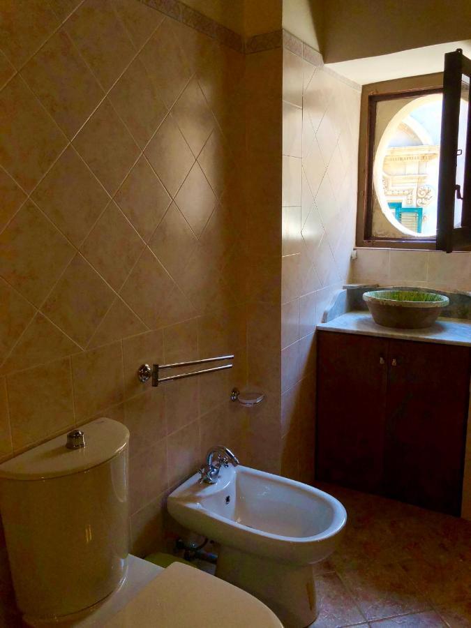 Zio Toto Bed and Breakfast Noto Buitenkant foto